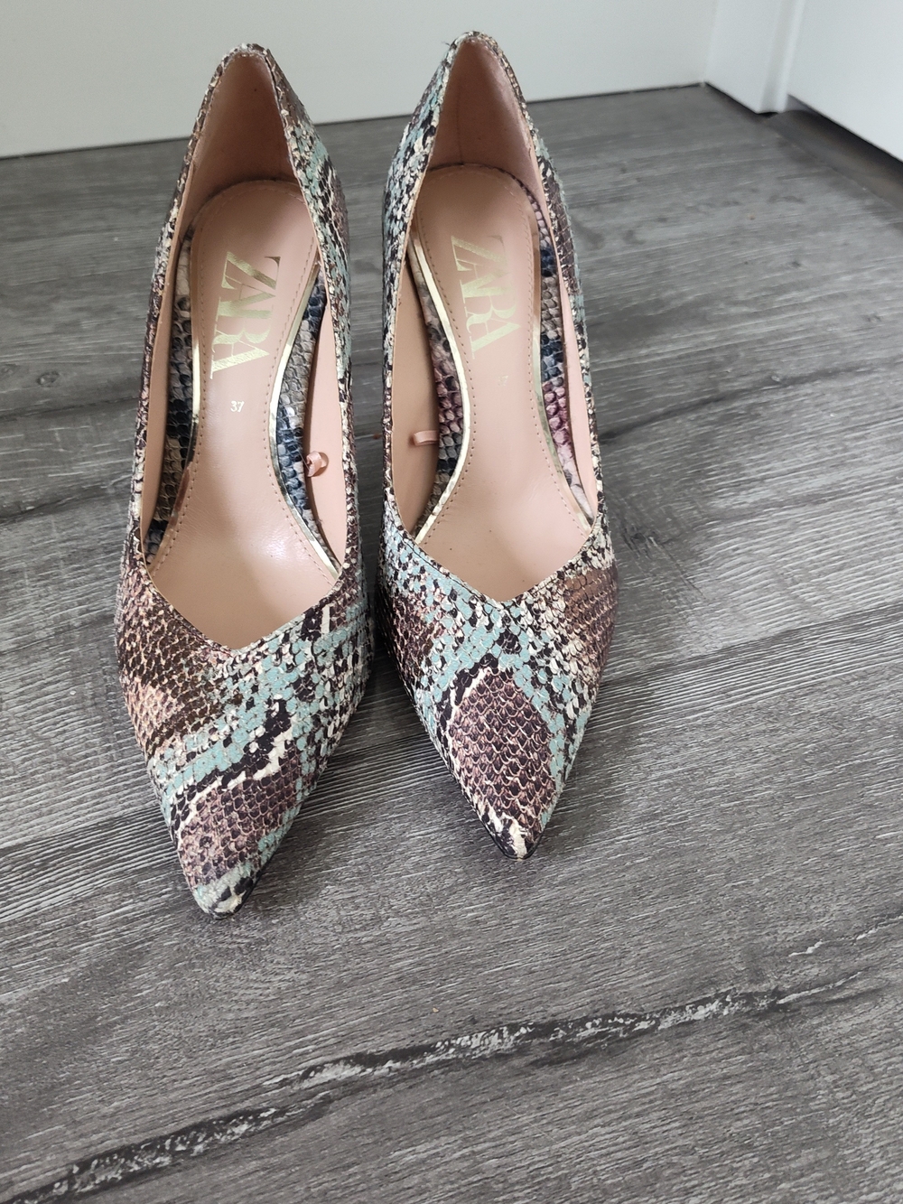 Zara Pointed Toe Snake Skin Print Heels in Brown & Blue